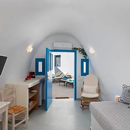 فندق Santorita Suites 3*