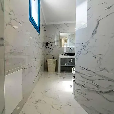 Santorita Suites فندق Akrotírion