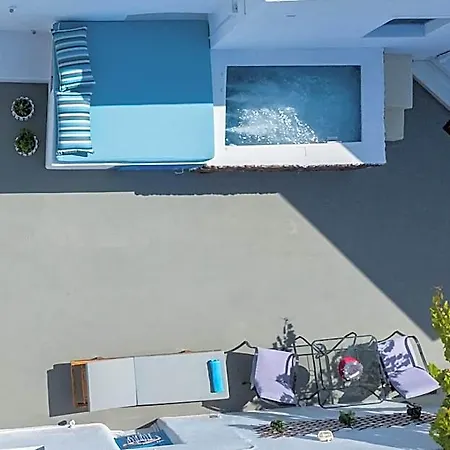 Santorita Suites فندق Akrotírion