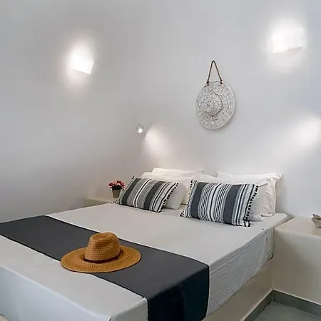 Santorita Suites 3*