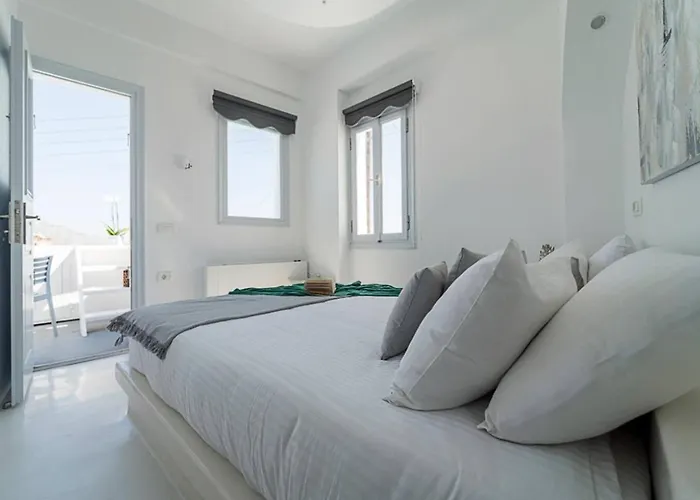 Santorita Suites 3* Akrotírion