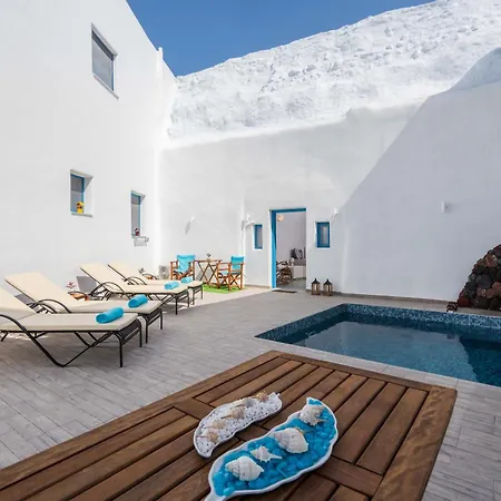 Santorita Suites Hotel *